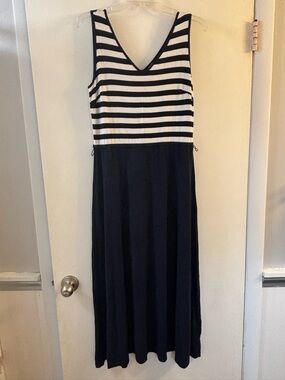 Striped Navy & White Sleeveless Midi Dress
